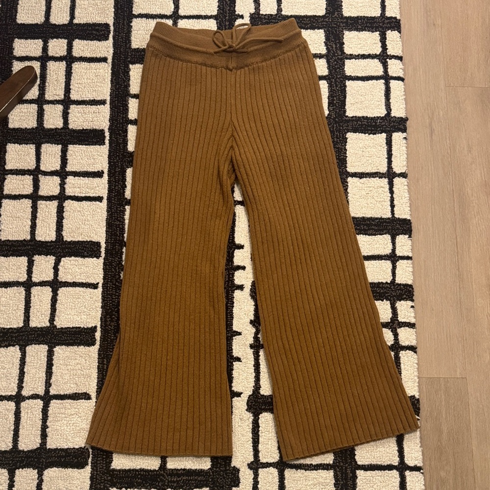 Zara Women's Brown Ribbed Straight Leg Pants